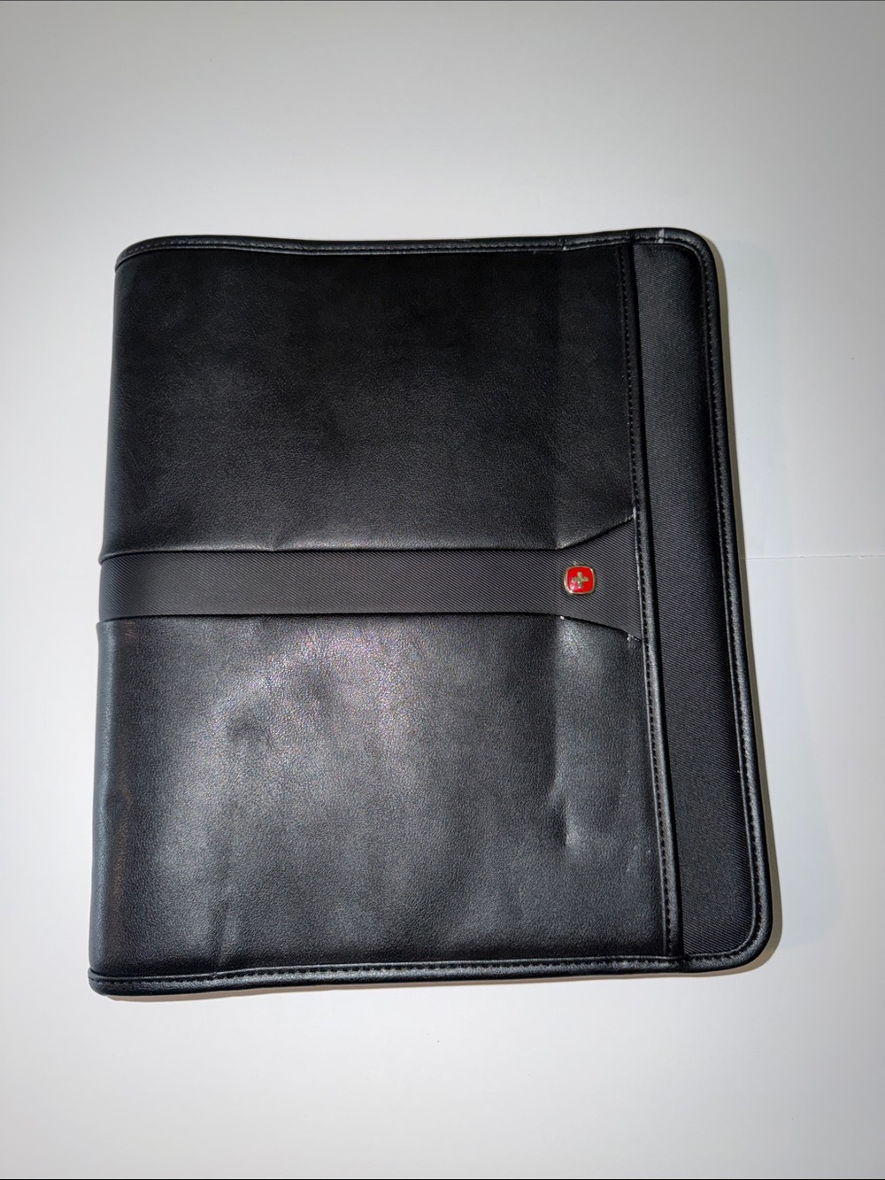Wenger swiss gear carina A4 ring binder  zip folio/portfolio